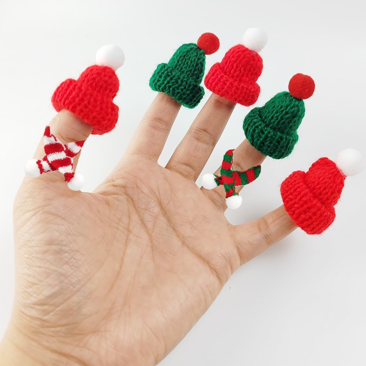 32 SZT. Mini Czapki Dzianinowe – Art Craft Christmas Tree recenzja i cena